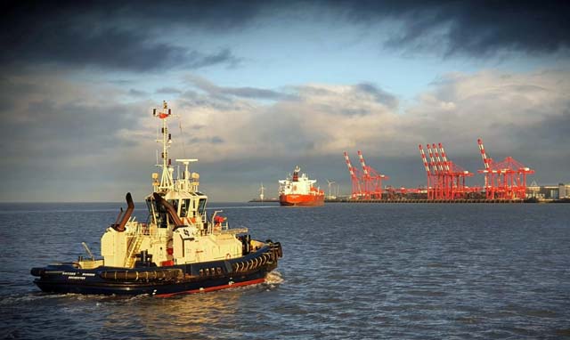 Svitzer tug