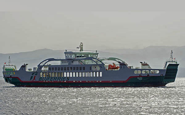 Sikania (Bluferries)