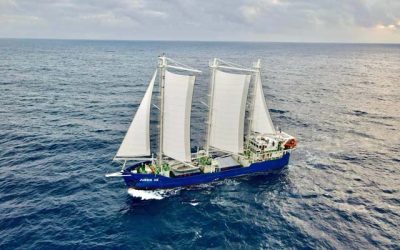 LOW-CARBON HYBRID SAILING CARGO SHIP BEGINS OPERATION