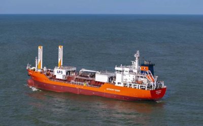 ANTHONY VEDER ADDS VENTOFOILS TO GAS CARRIER