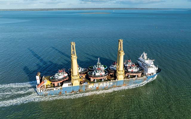 Six Damen tugs (Damen)